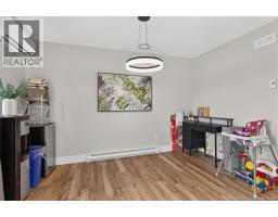 62 Aime Street, photo 15