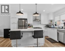 62 Aime Street, photo 4