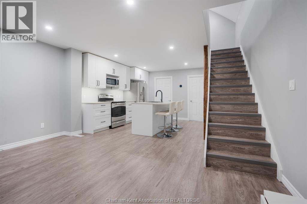 32 Foster STREET - 12
