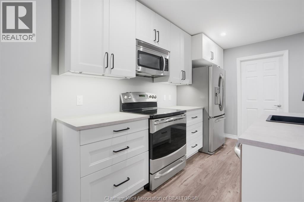 32 Foster Street — photo 16
