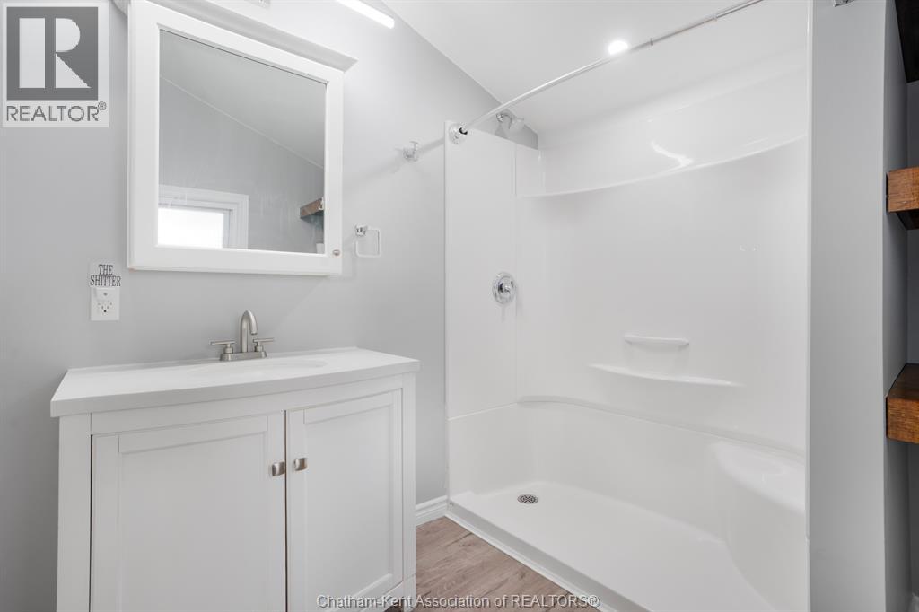 32 Foster Street — photo 22