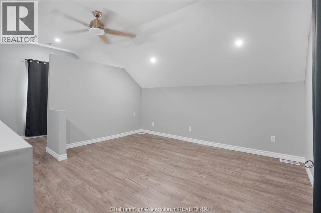 32 Foster Street — photo 26