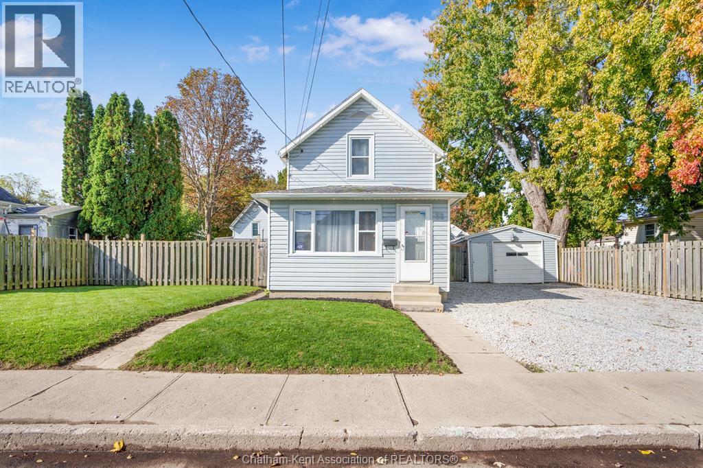 32 Foster STREET - 3