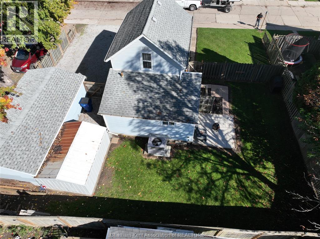 32 Foster STREET - 35