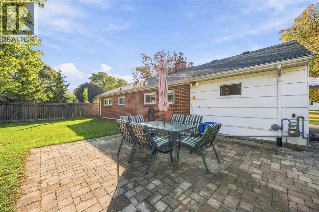 914 Retlaw Drive — photo 30