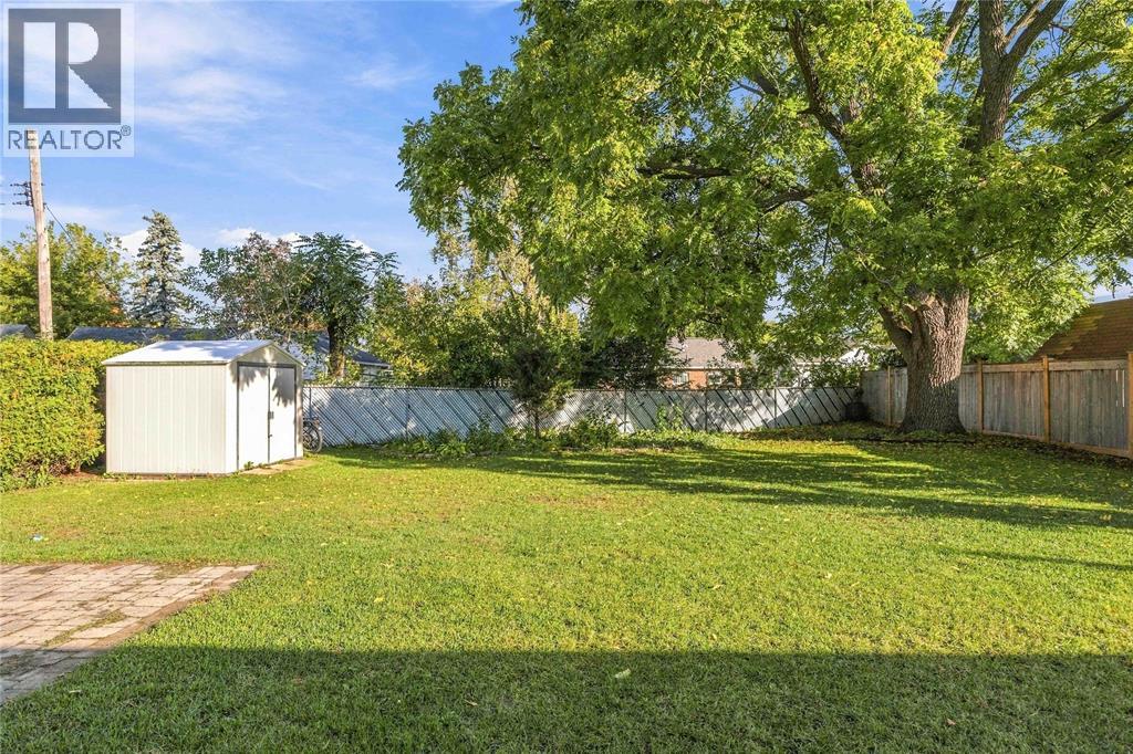 914 Retlaw Drive — photo 31