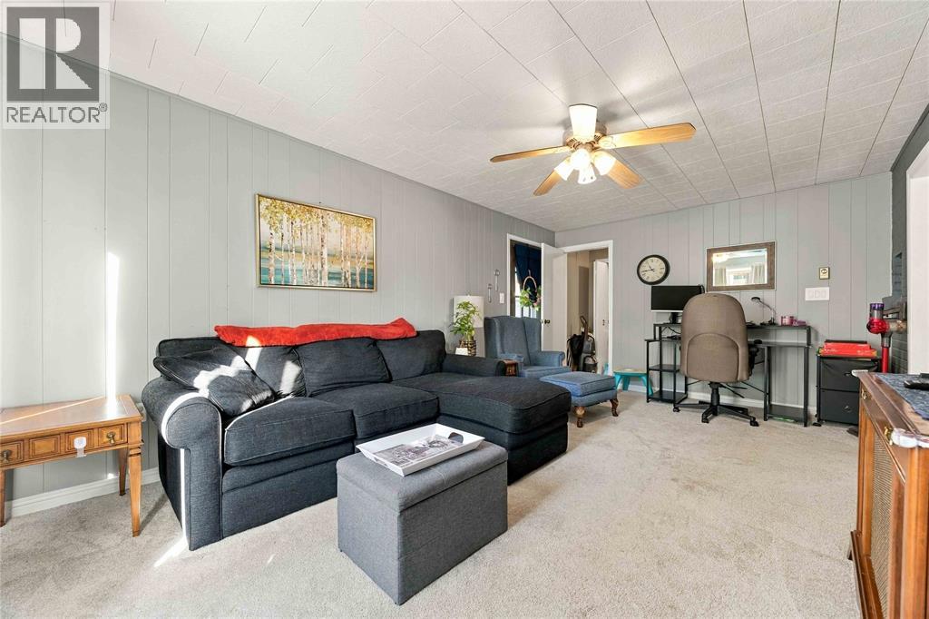 914 Retlaw Drive — photo 21