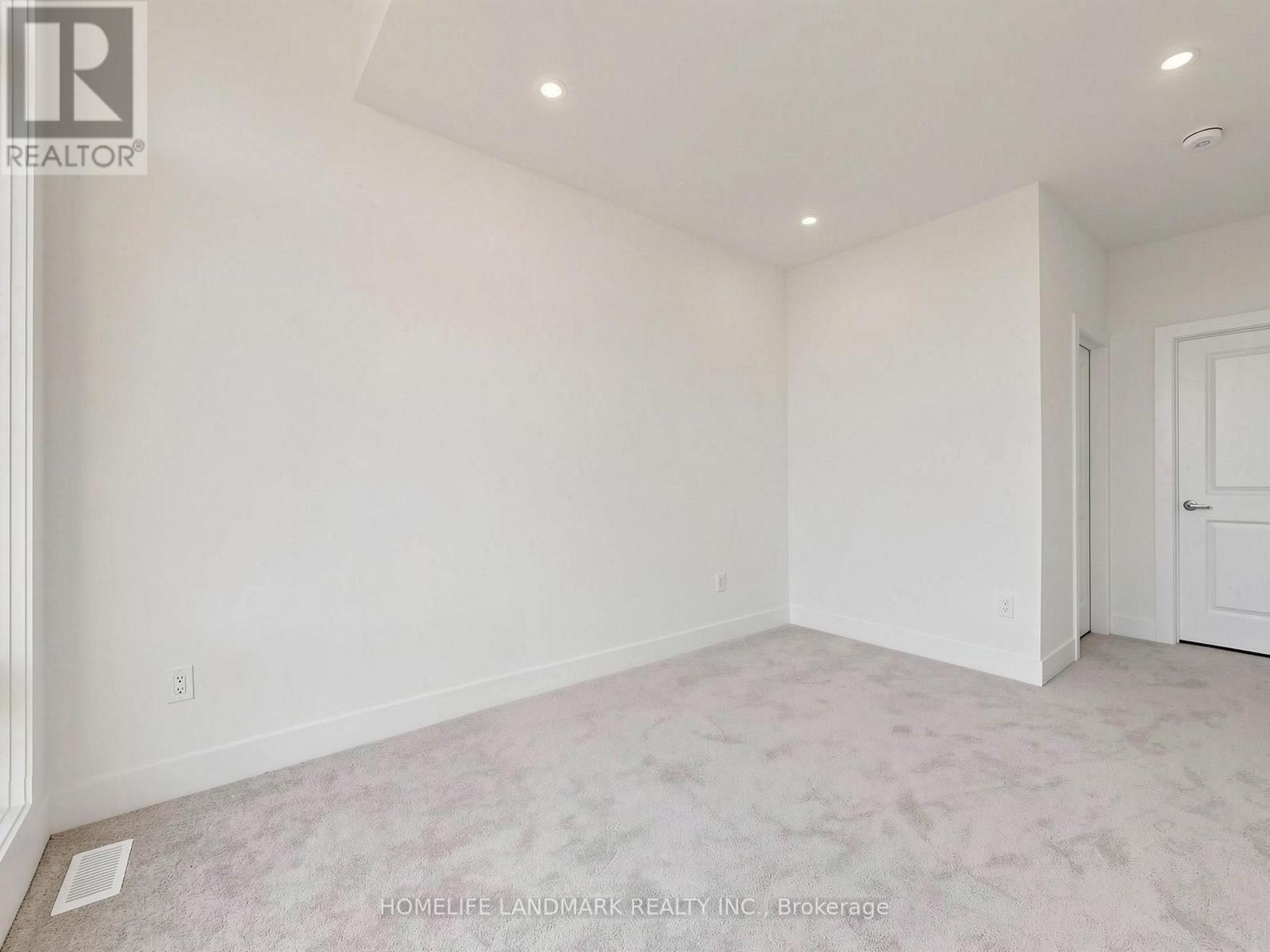 14 IMOGENE COURT - 38