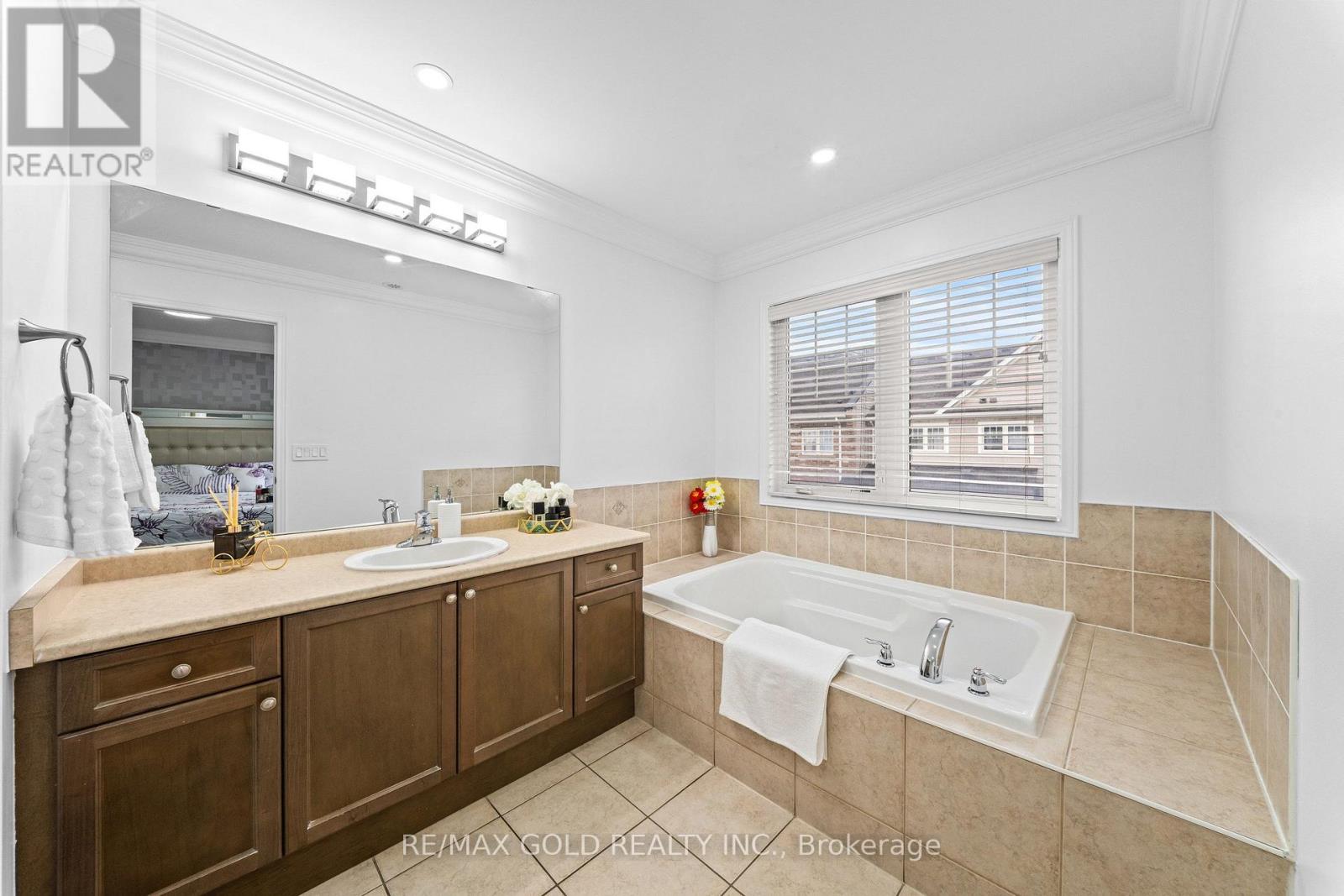 35 Davenhill Road — photo 11
