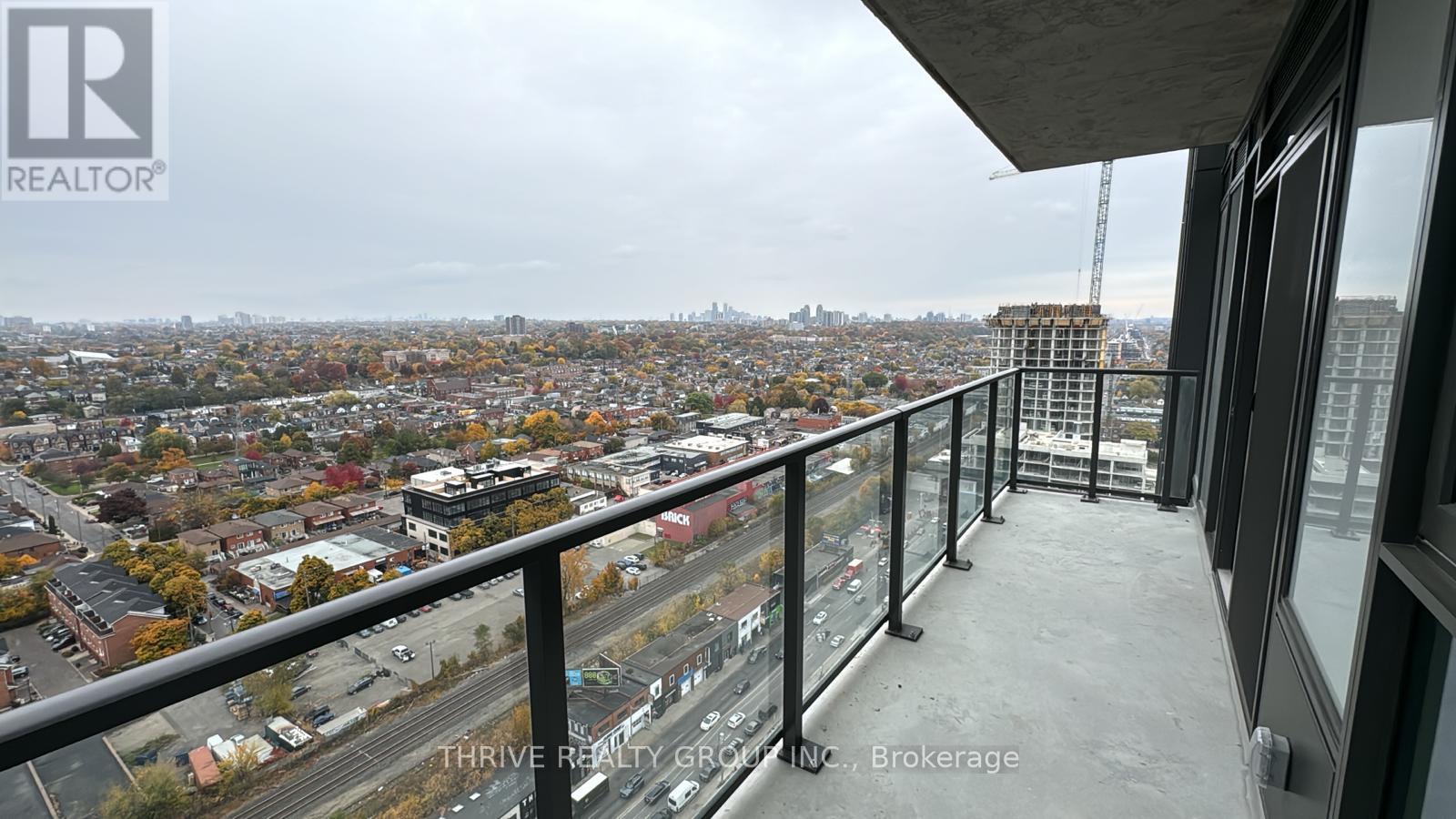 2307 - 10 GRAPHOPHONE GROVE, Toronto (Dovercourt-Wallace Emerson-Junction) — photo 3