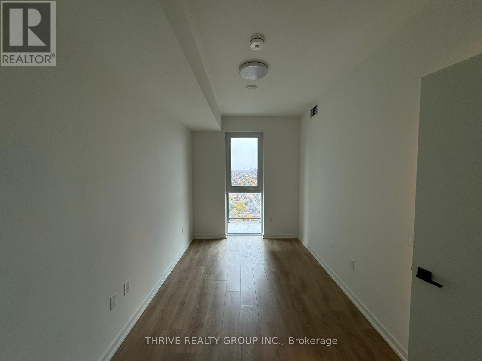2307 - 10 GRAPHOPHONE GROVE, Toronto (Dovercourt-Wallace Emerson-Junction) — photo 4
