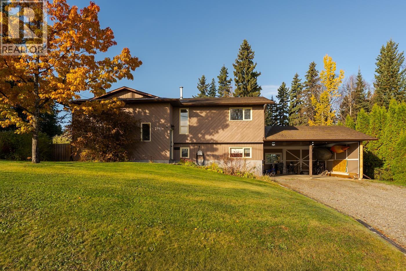 2941 OAKRIDGE CRESCENT - 1