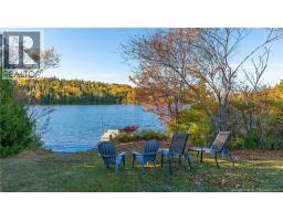 3808 Loch Lomond Road, photo 4