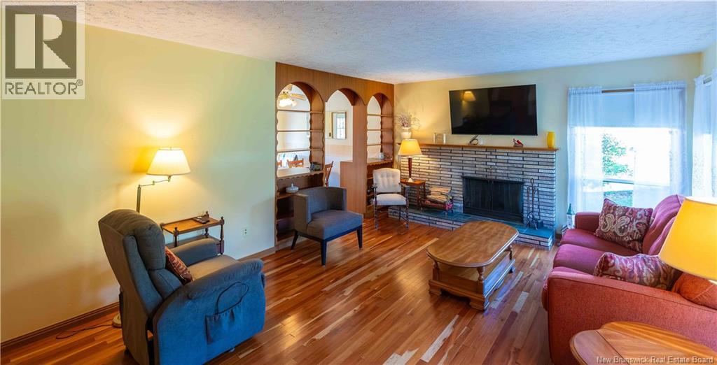3808 Loch Lomond Road - 12