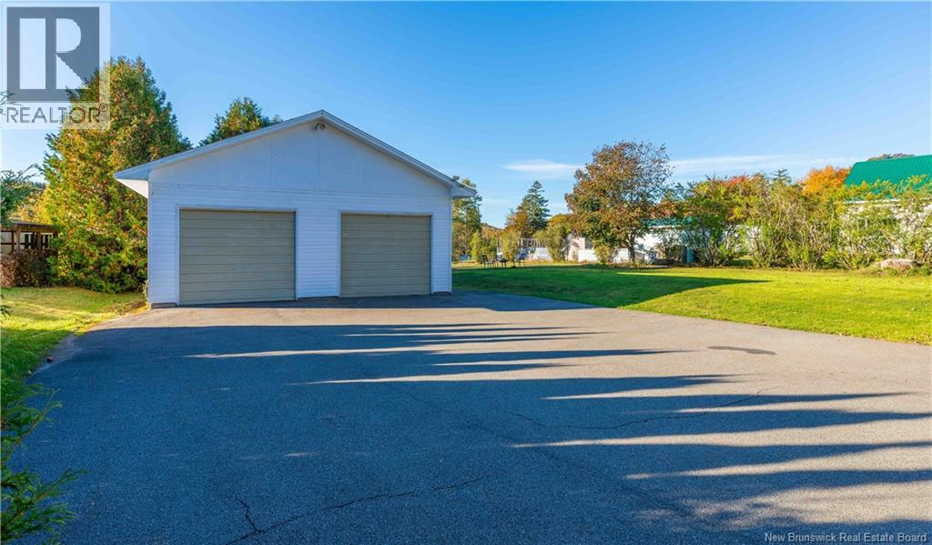 3808 Loch Lomond Road - 38