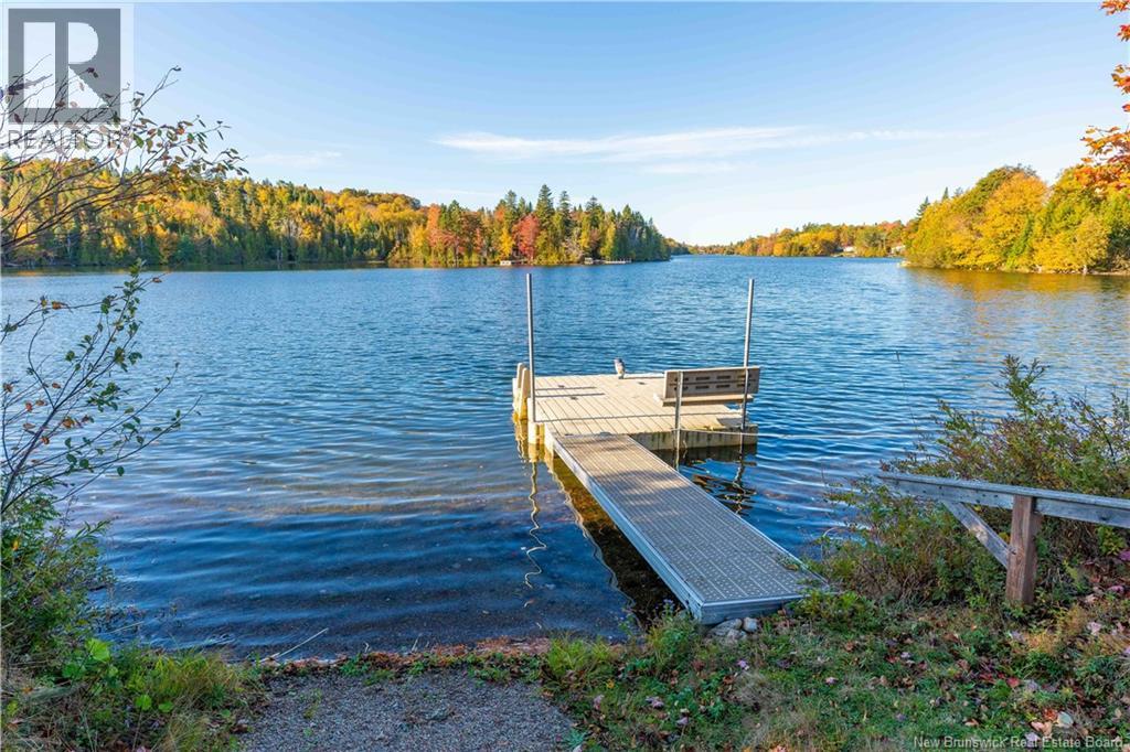 3808 Loch Lomond Road - 44