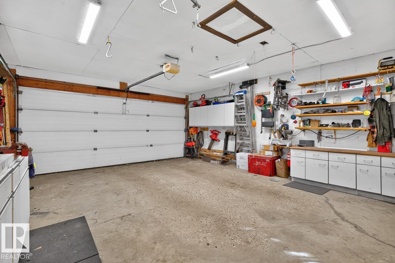 5502 48 Avenue, photo 42