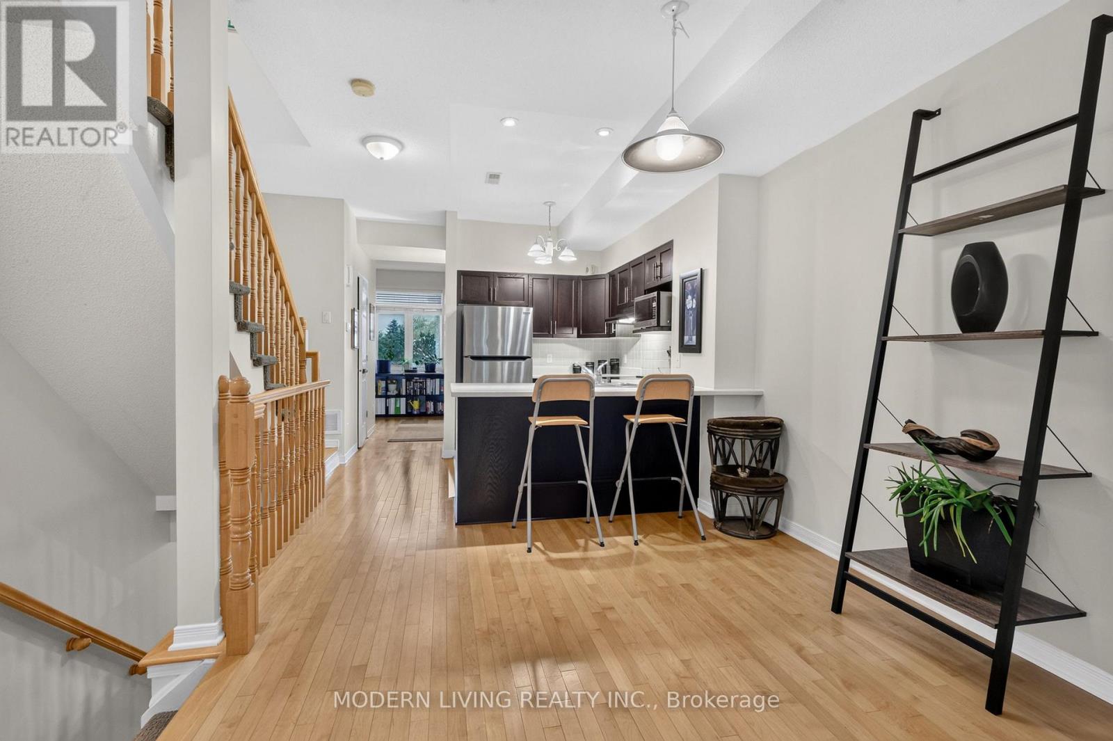 1082 REDTAIL PRIVATE - 11