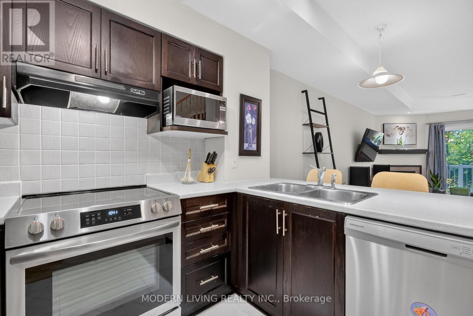 1082 Redtail Private — photo 13