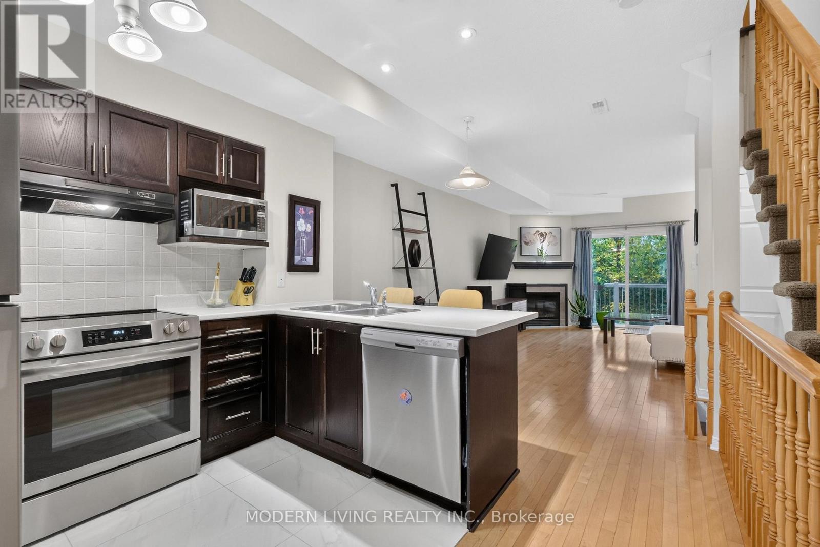 1082 Redtail Private — photo 14