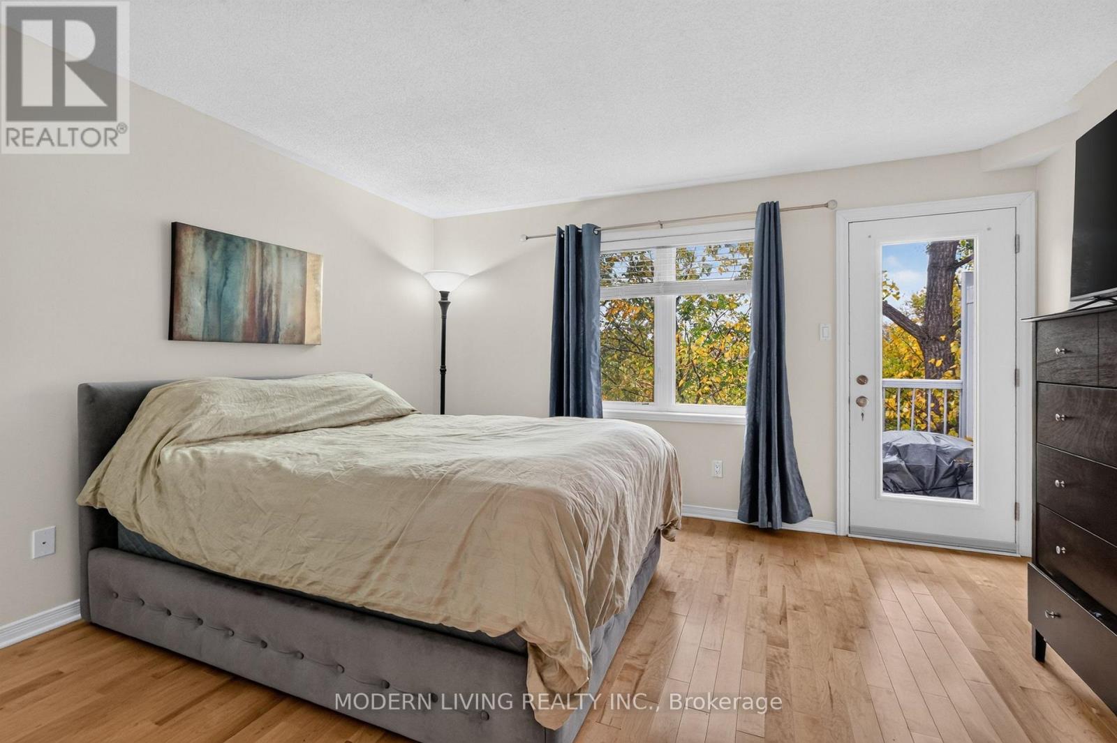 1082 REDTAIL PRIVATE - 21