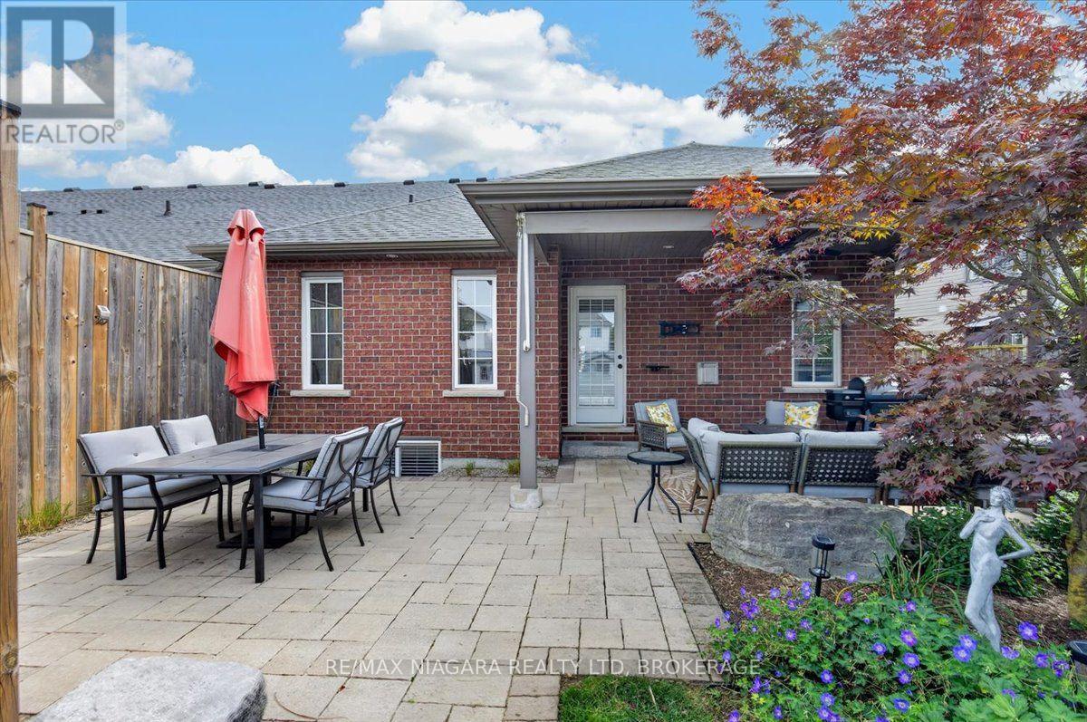 48 Falcon Drive — photo 13