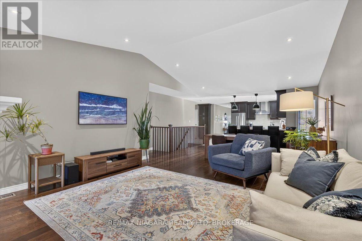 48 Falcon Drive — photo 27