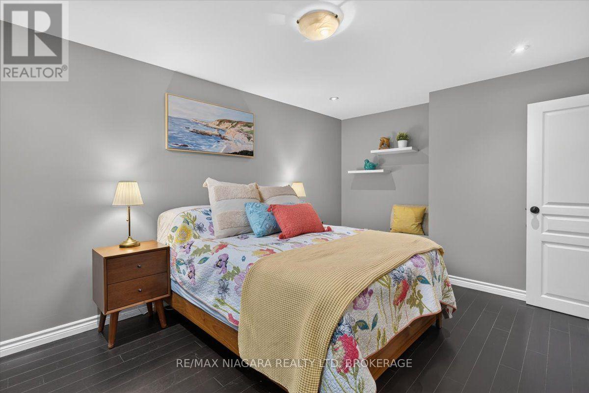 48 Falcon Drive — photo 43