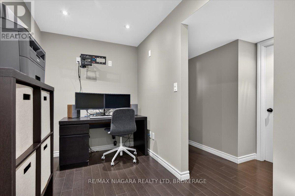48 Falcon Drive — photo 45