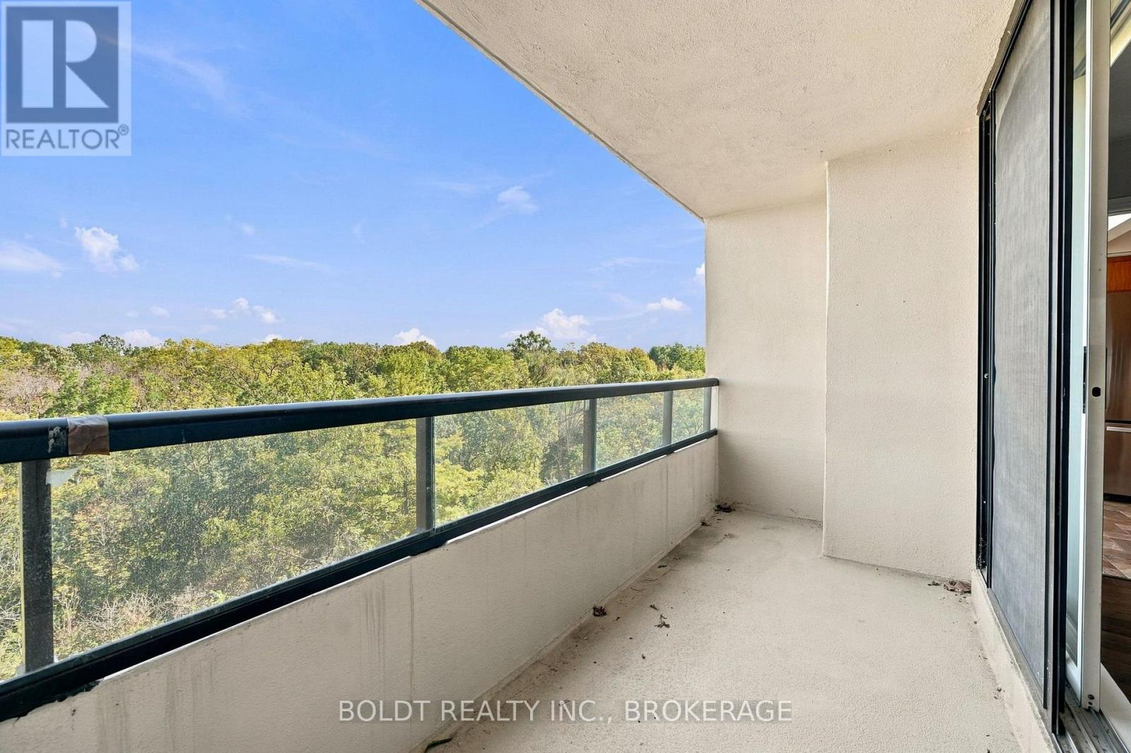 3 Towering Heights Boulevard — photo 31