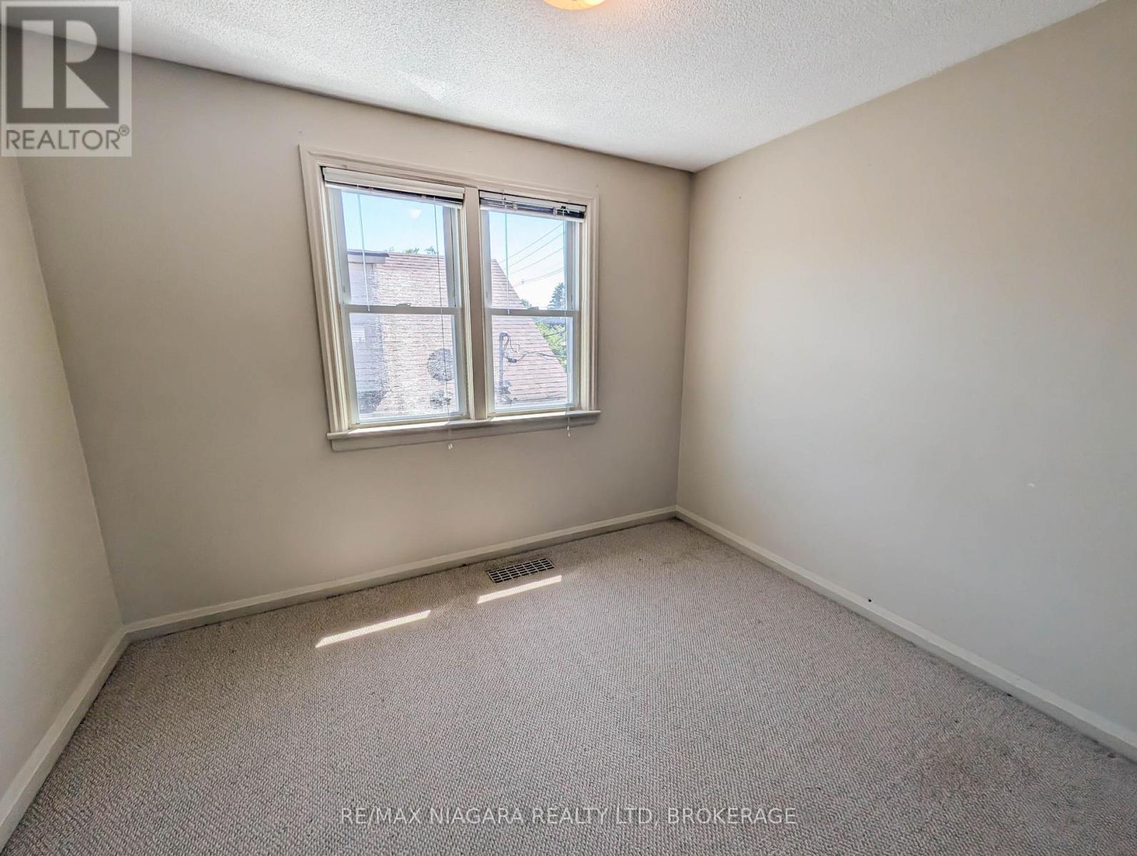 106 Haig Street — photo 18