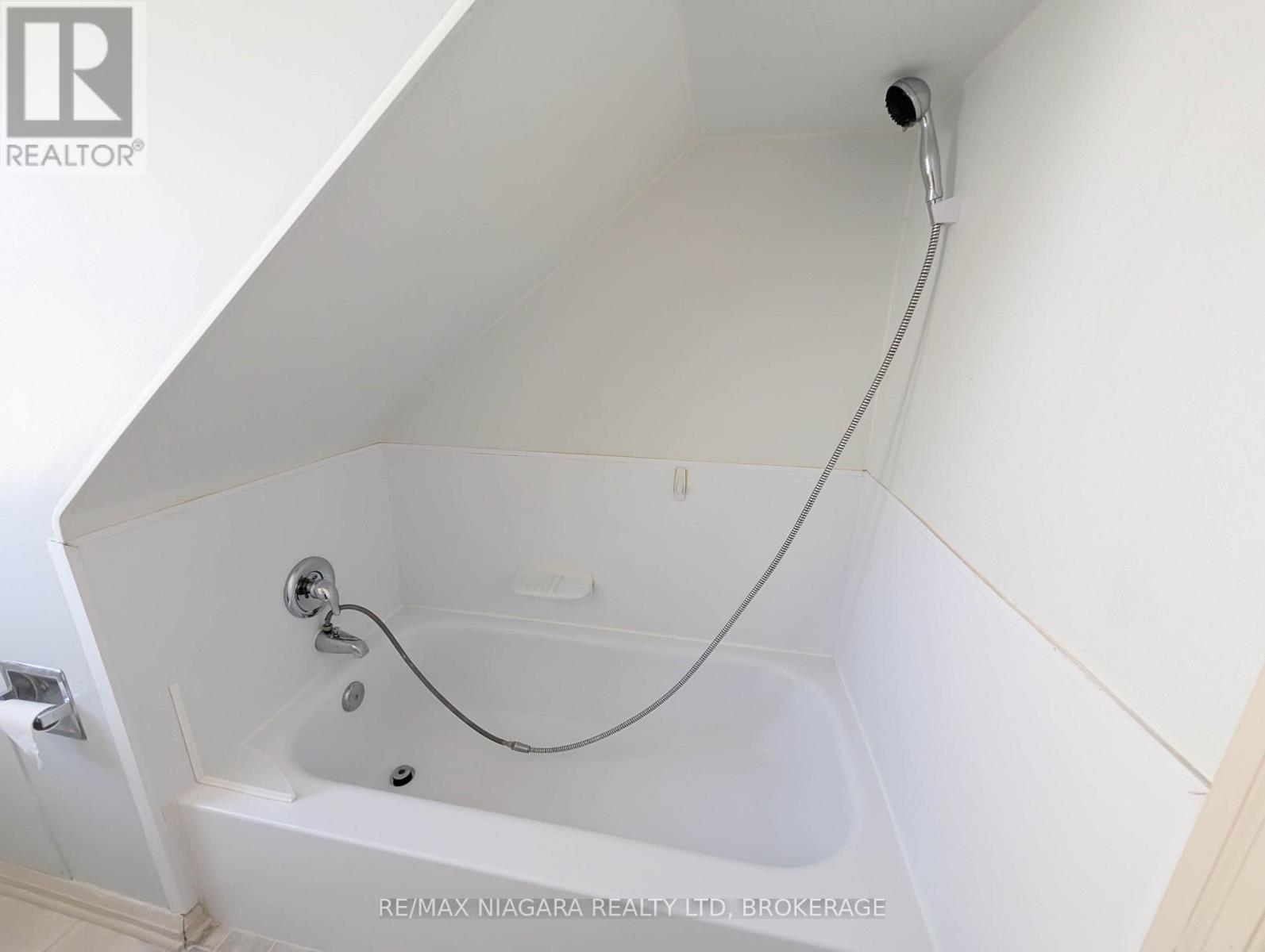 106 Haig Street — photo 26