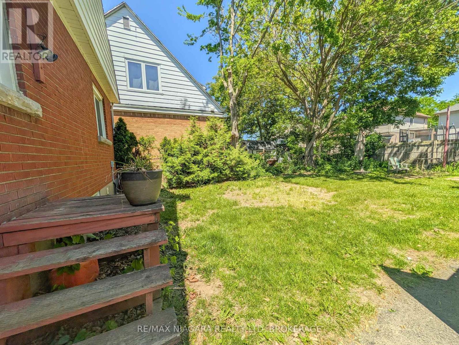 106 Haig Street — photo 27