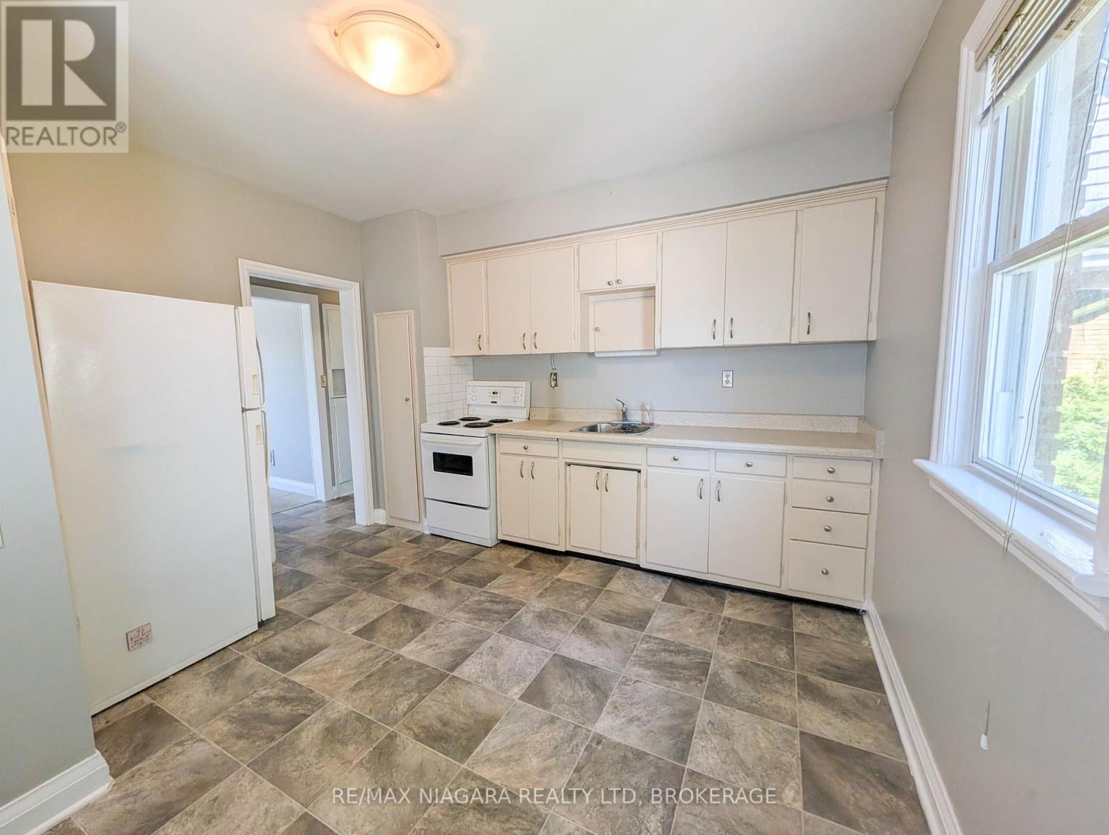 106 HAIG STREET, St. Catharines (Haig) — photo 3