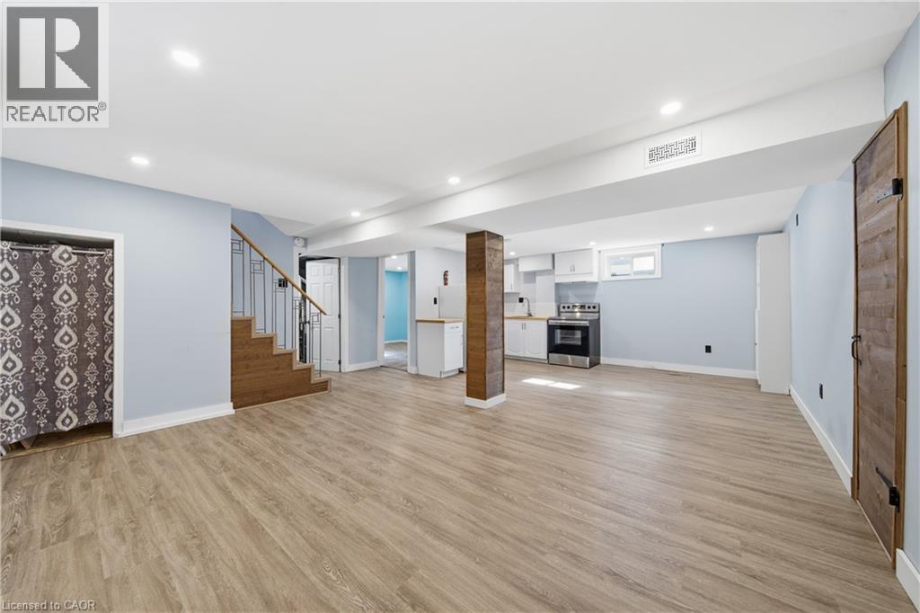 468 HIGHLAND Road E - 24