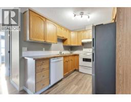423, 103 Strathaven Drive - photo 11