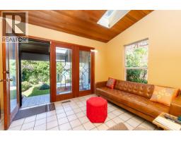 1881 Whyte Avenue, Vancouver, BC V6J1B1 Photo 16