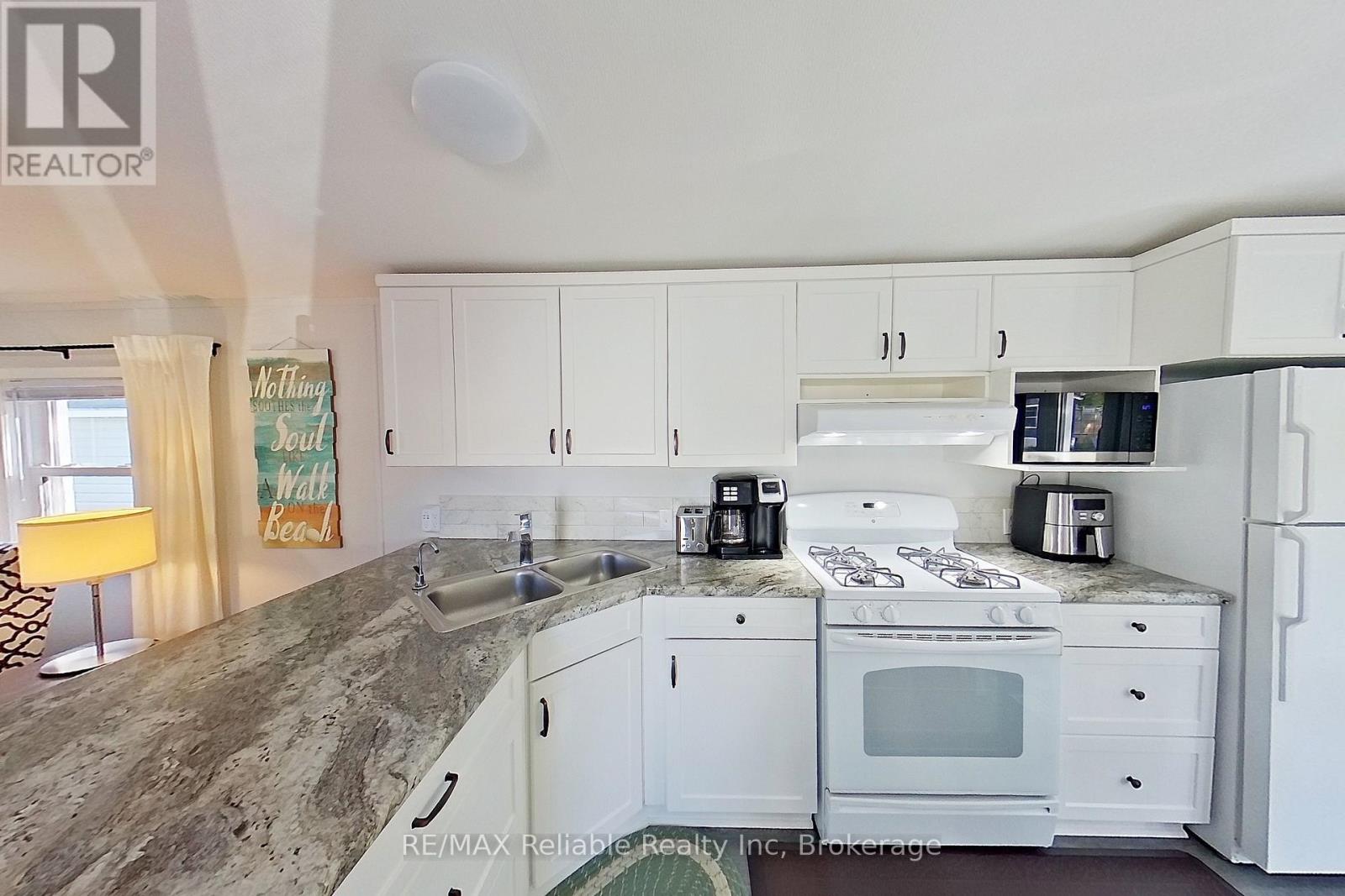 66 Leisure Way — photo 15