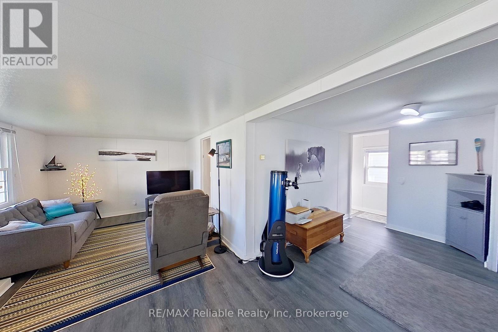 66 Leisure Way — photo 31