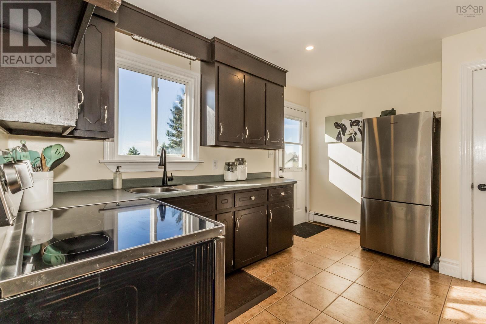 46 Parker Condon Road - 22