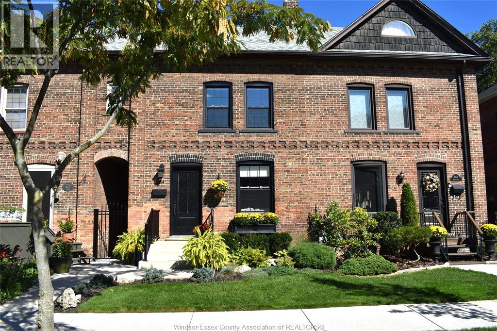 864 Monmouth Road — photo 38