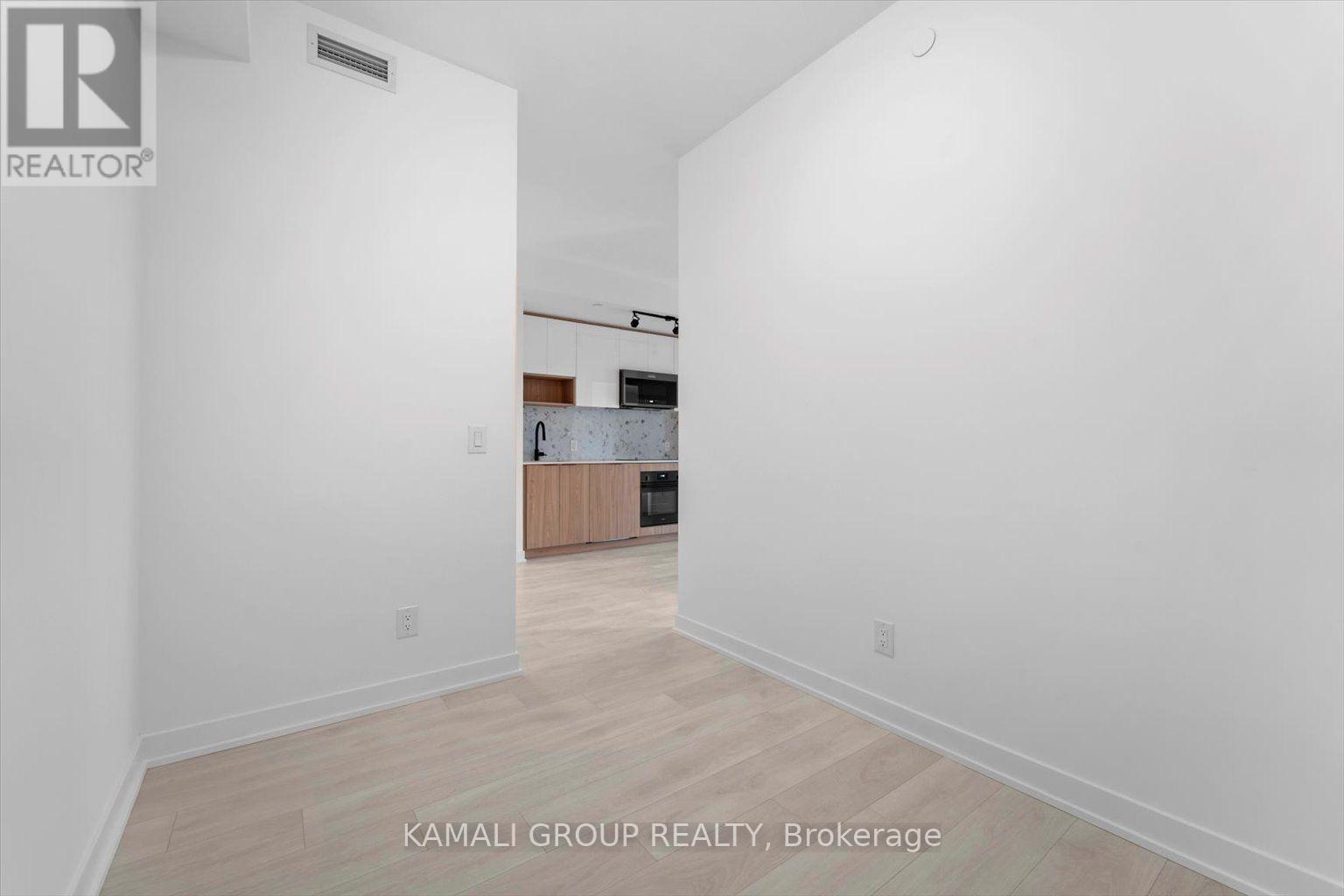 #2713 5 DEFRIES STREET - 17