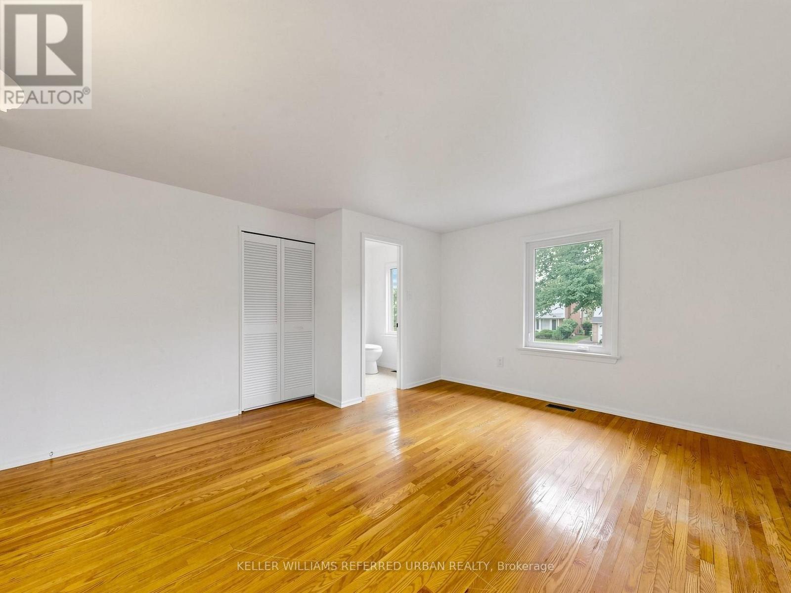 82 CROSSBOW CRESCENT - 28