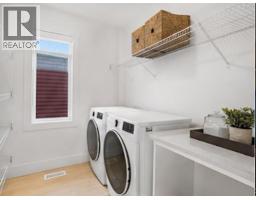 4pc Bathroom - 198 Annette Landing Nw, Calgary, AB T3R2K2 Photo 15