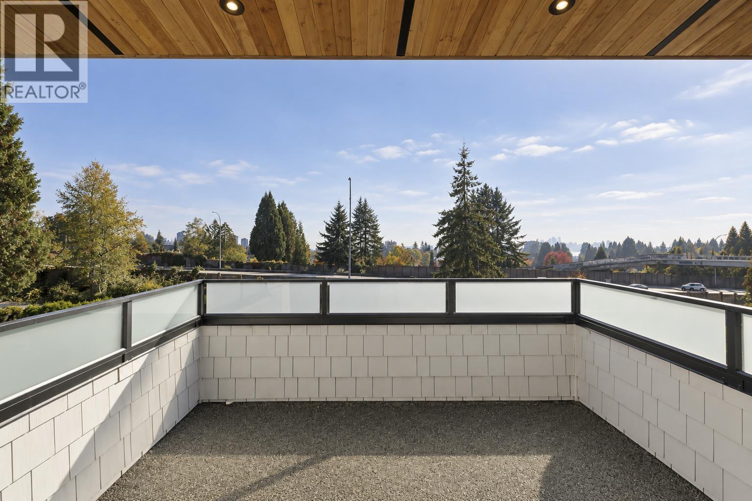 366 W 25TH STREET, North Vancouver - Image 1