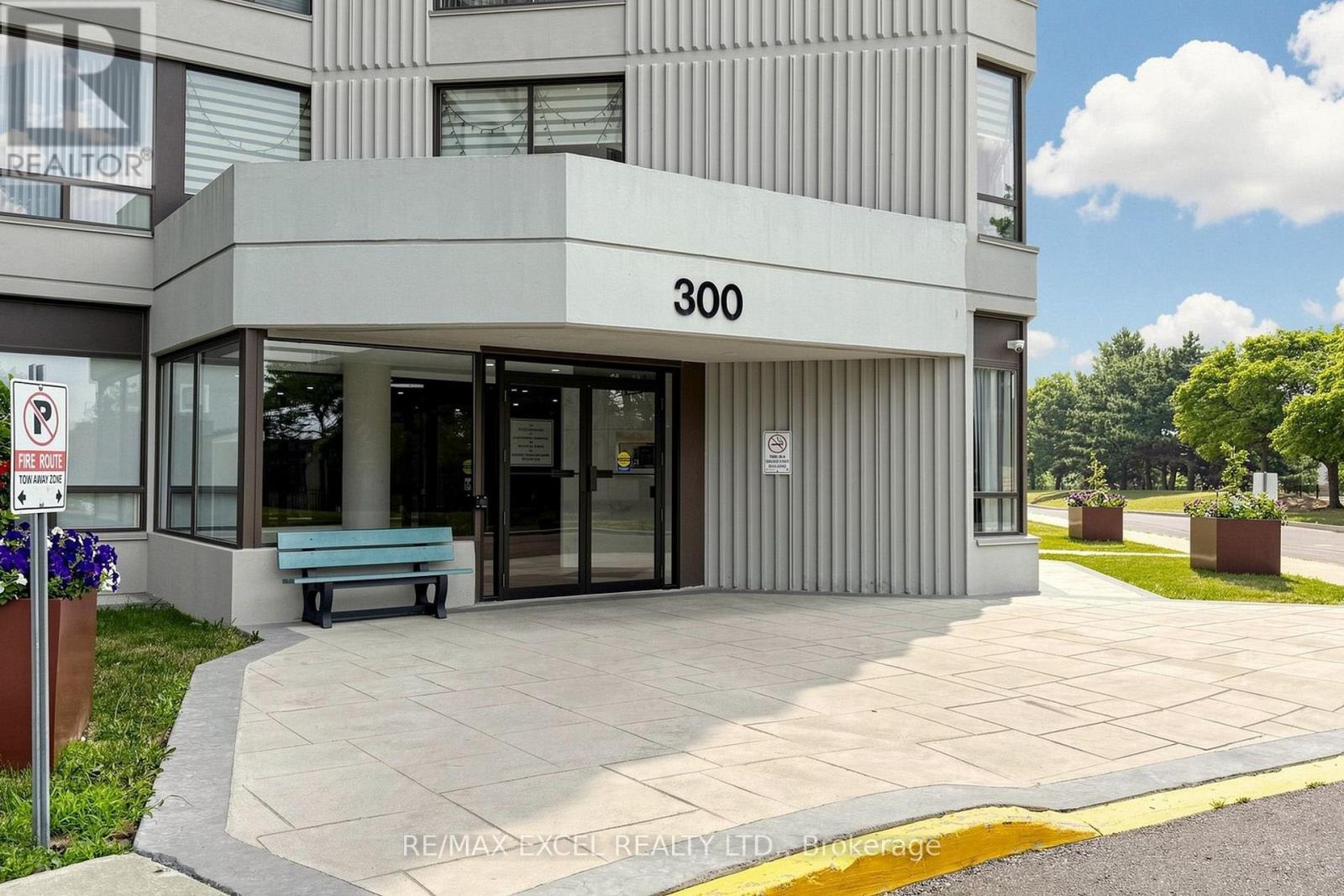 1403 - 300 ALTON TOWERS CIRCLE, Toronto (Milliken) — photo 2