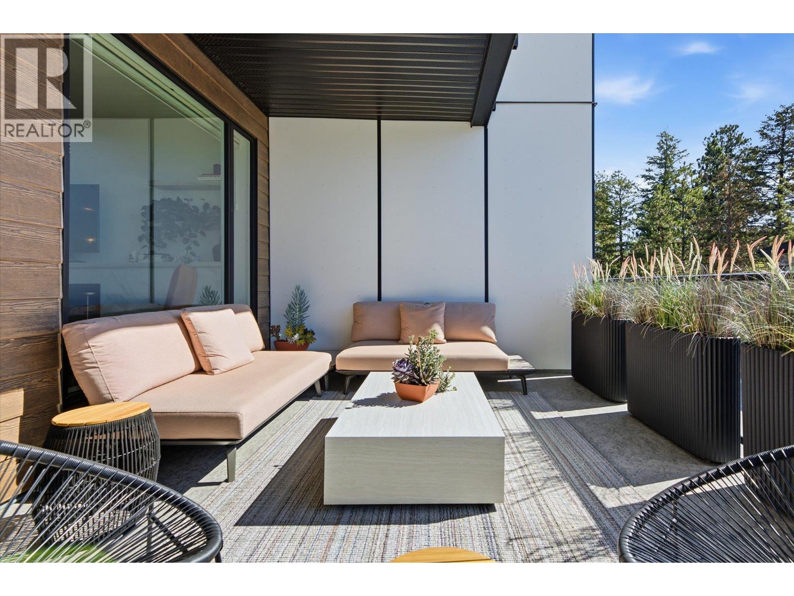 303 2735 SHANNON LAKE Road, West Kelowna