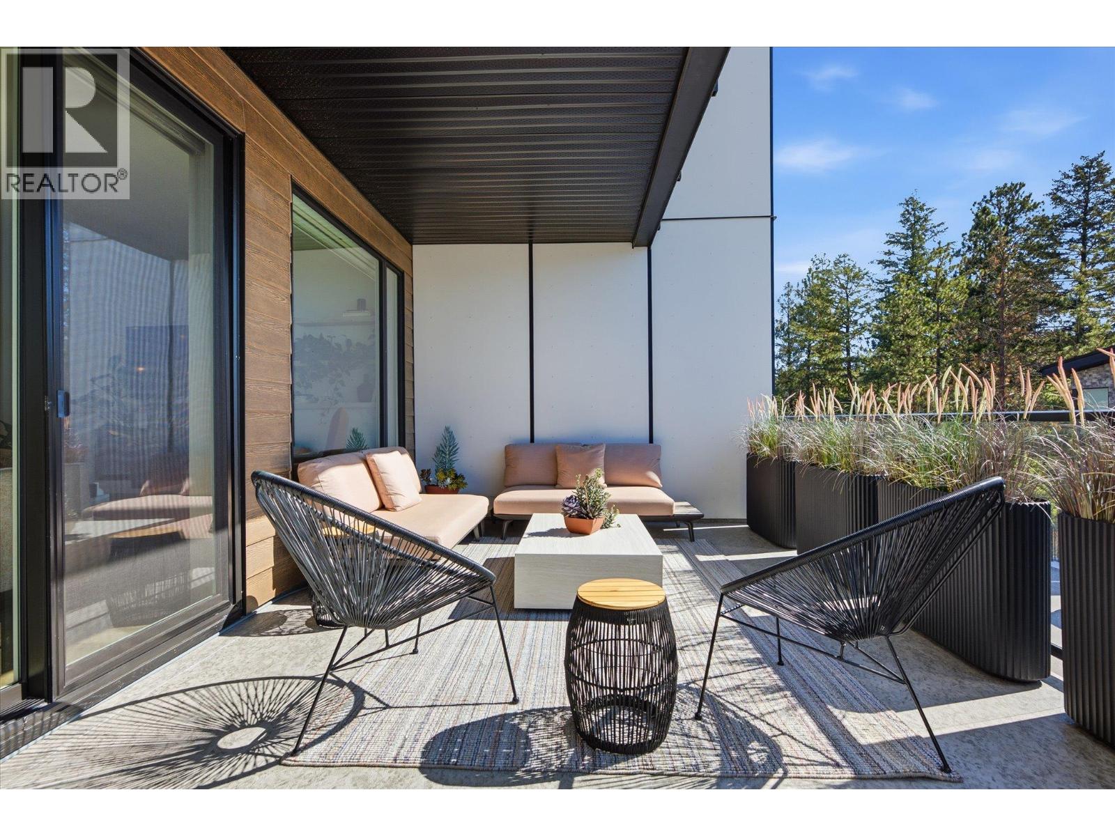 303 2735 SHANNON LAKE Road, West Kelowna
