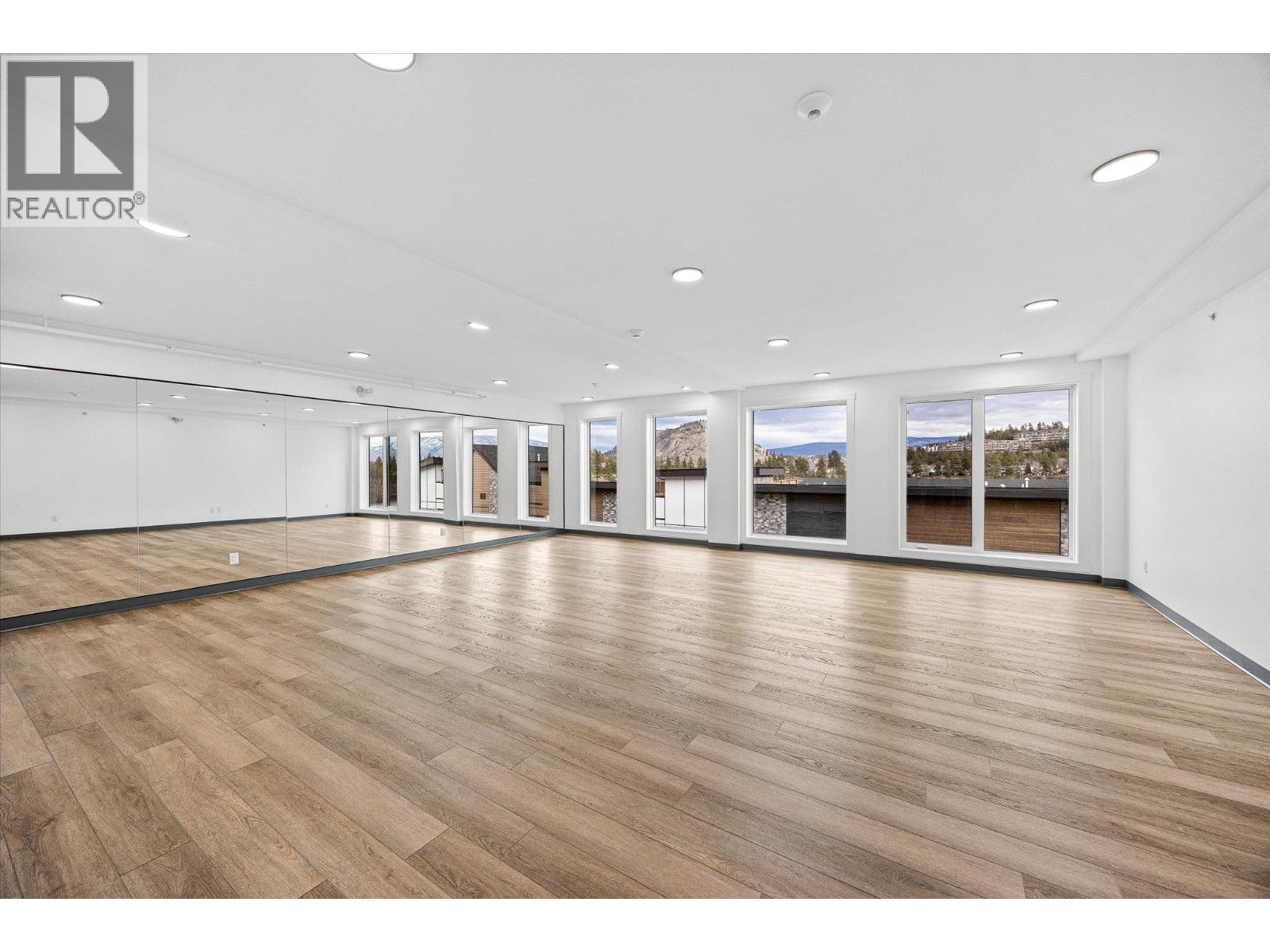 303 2735 SHANNON LAKE Road, West Kelowna