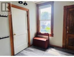 122 Queen Street, Parrsboro, NS B0M1S0 Photo 17